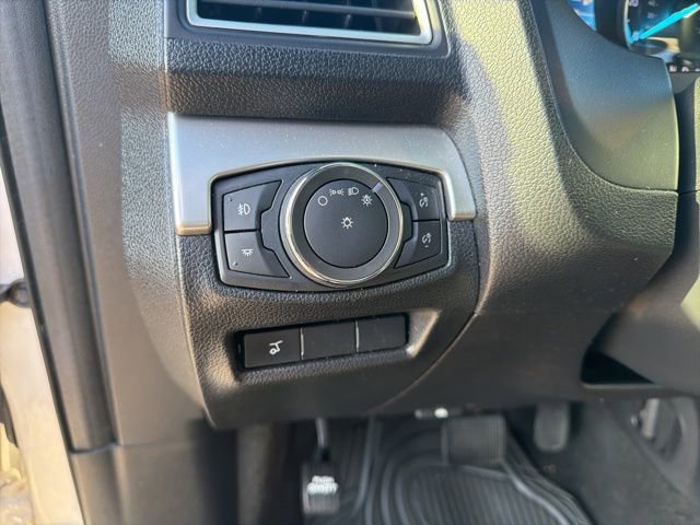 Used 2017 Ford Explorer XLT w/ Equipment Group 202A image 17