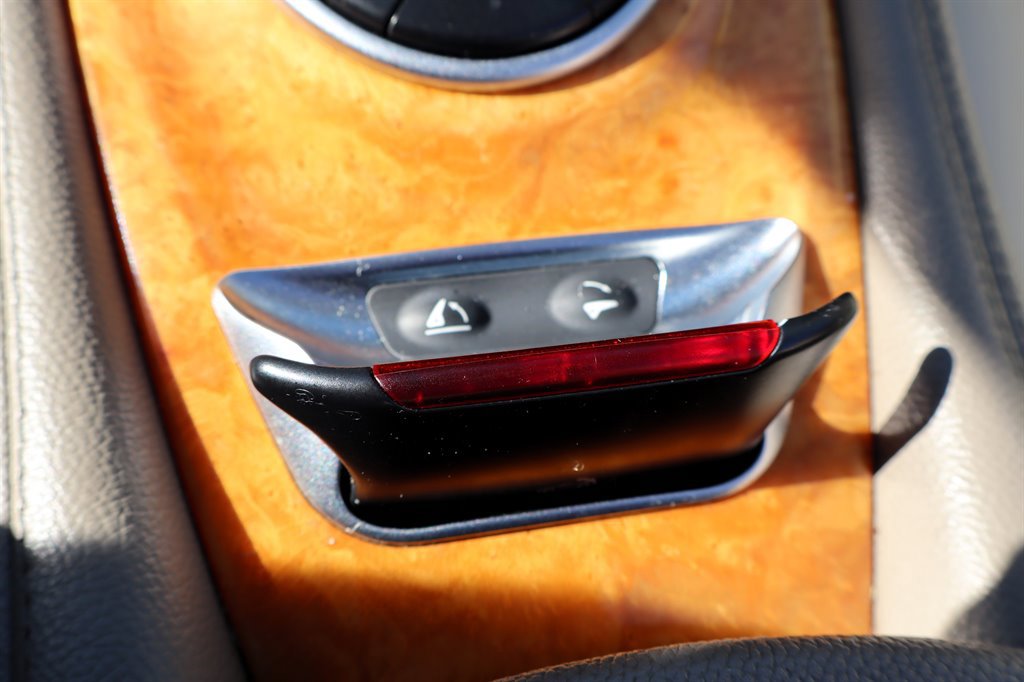 Used 2003 Mercedes-Benz SL 500 image 36