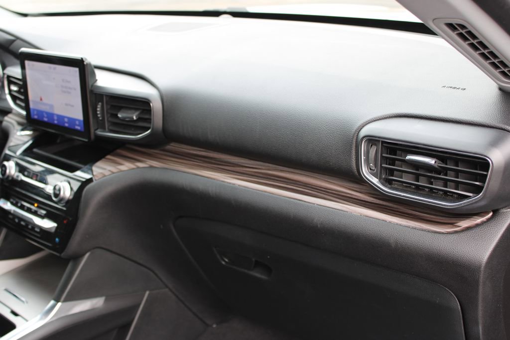 Used 2023 Ford Explorer Limited image 35