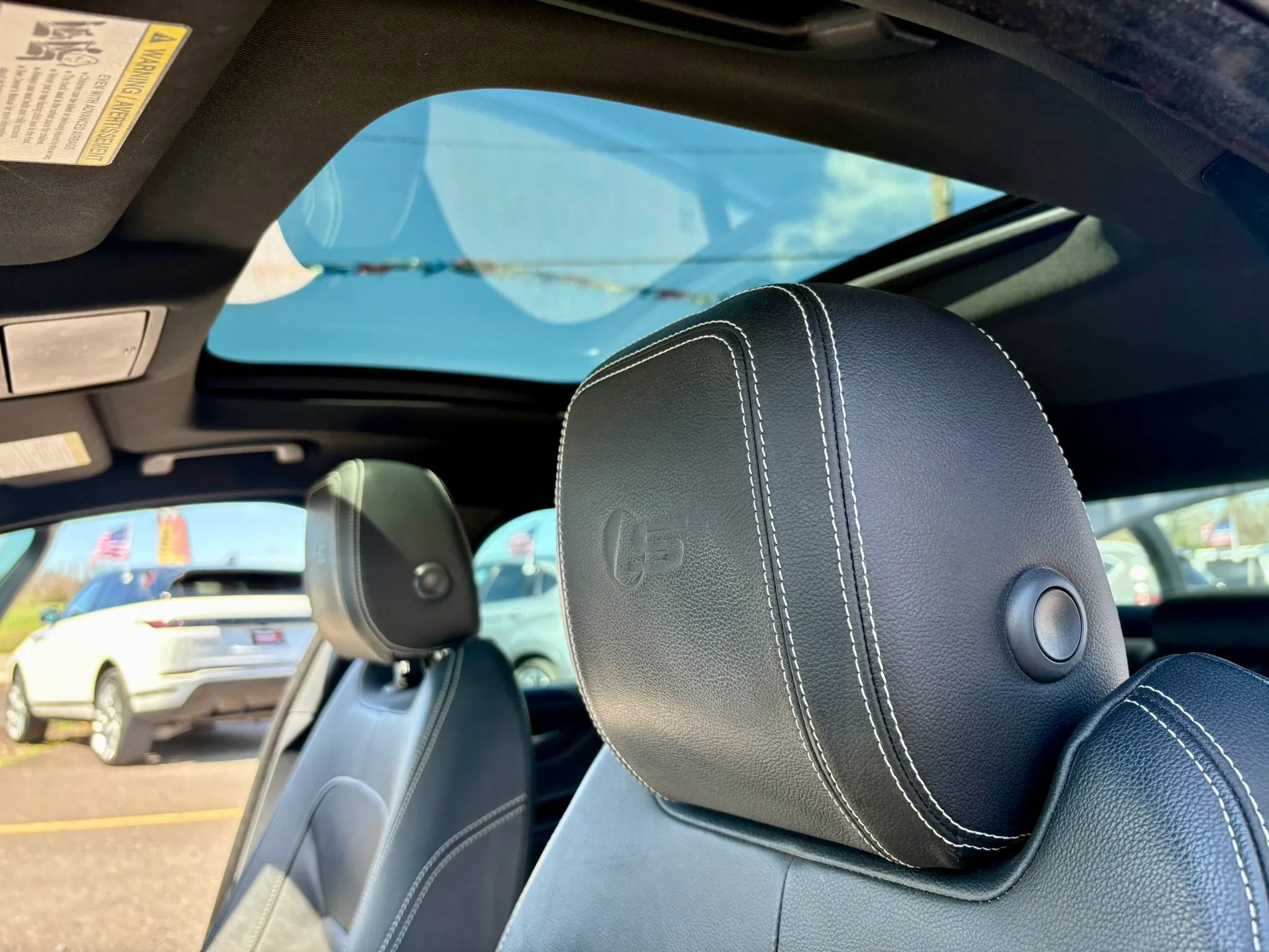 Used 2018 Jaguar XE S AWD/4WD image 14