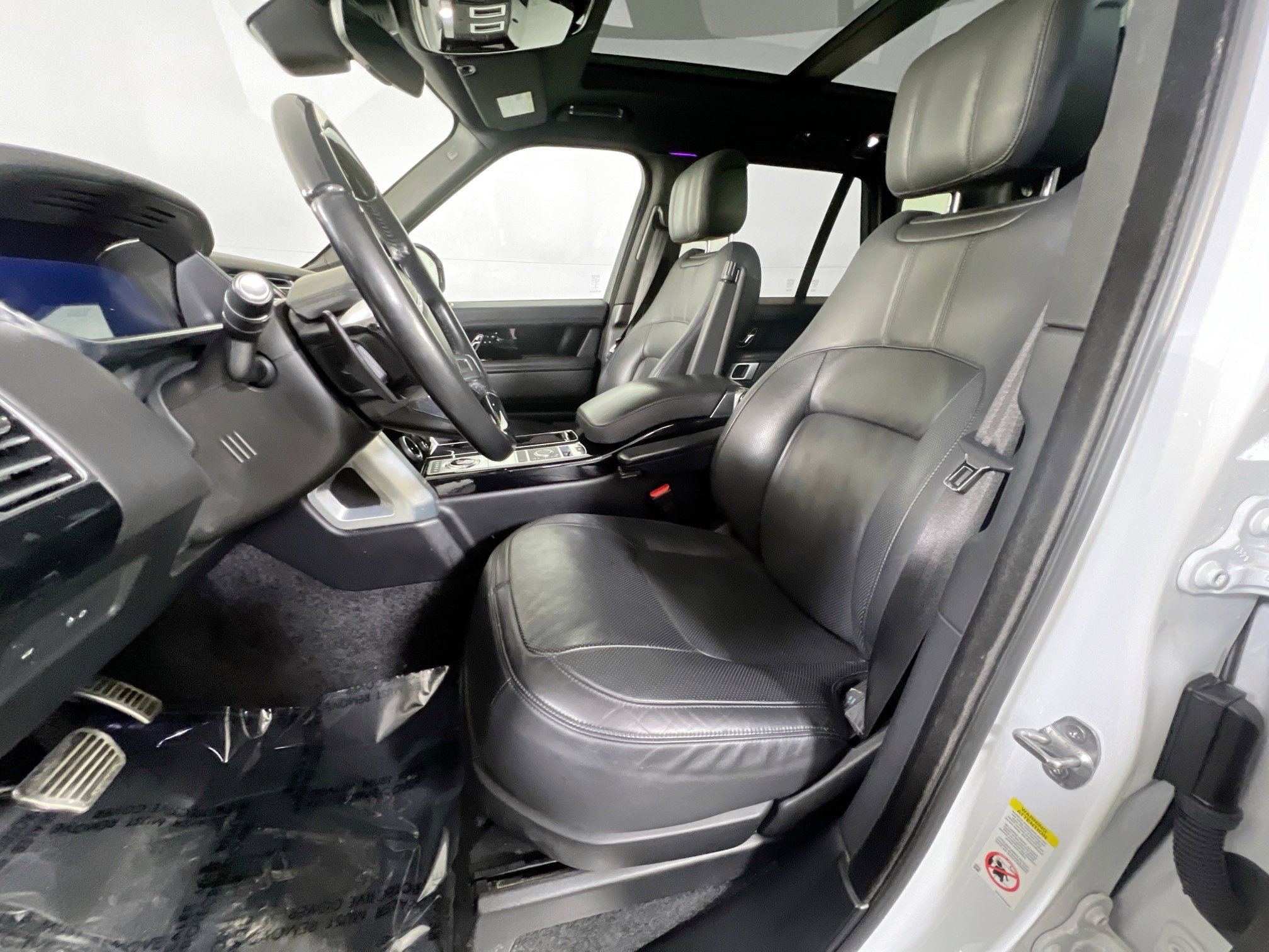 Used 2022 Land Rover Range Rover Westminster Edition image 22