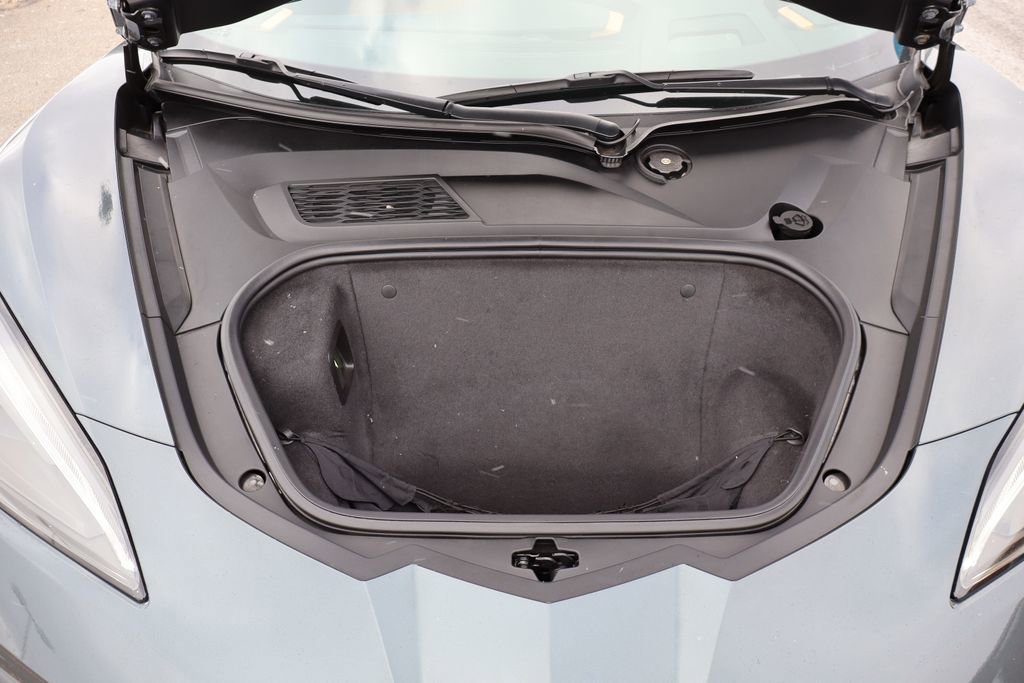 Used 2021 Chevrolet Corvette Stingray Preferred Cpe w/ Engine Appearance Package image 38