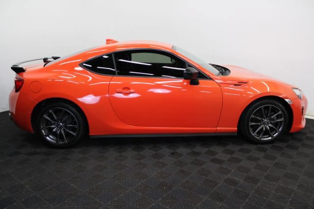 Used 2017 Toyota 86 860 Special Edition RWD image 4