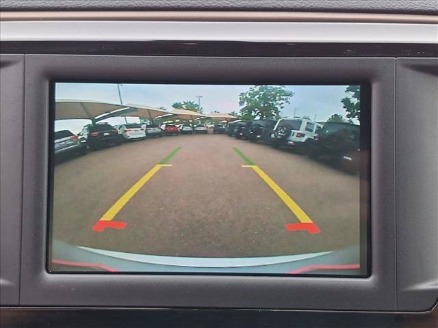Used 2022 Chrysler Voyager LX FWD image 13