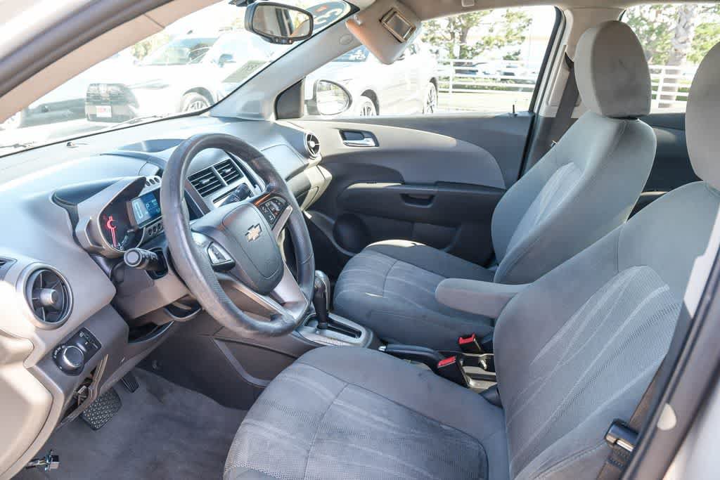 Used 2016 Chevrolet Sonic LT FWD image 16