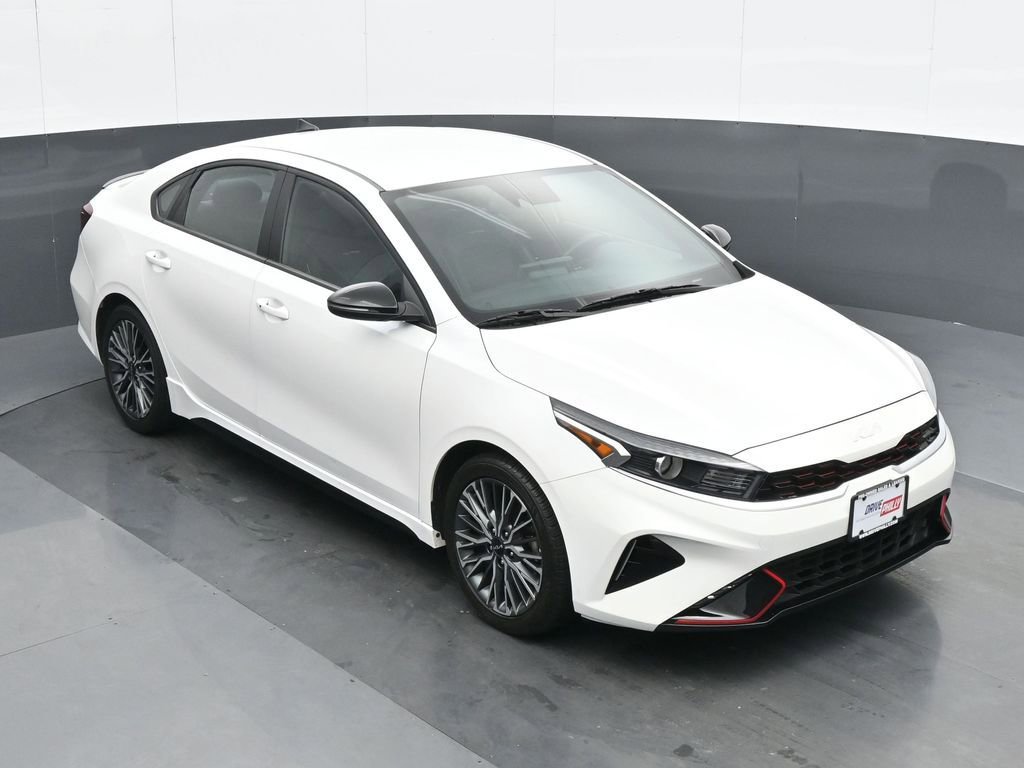 Used 2023 Kia Forte GT-Line image 24