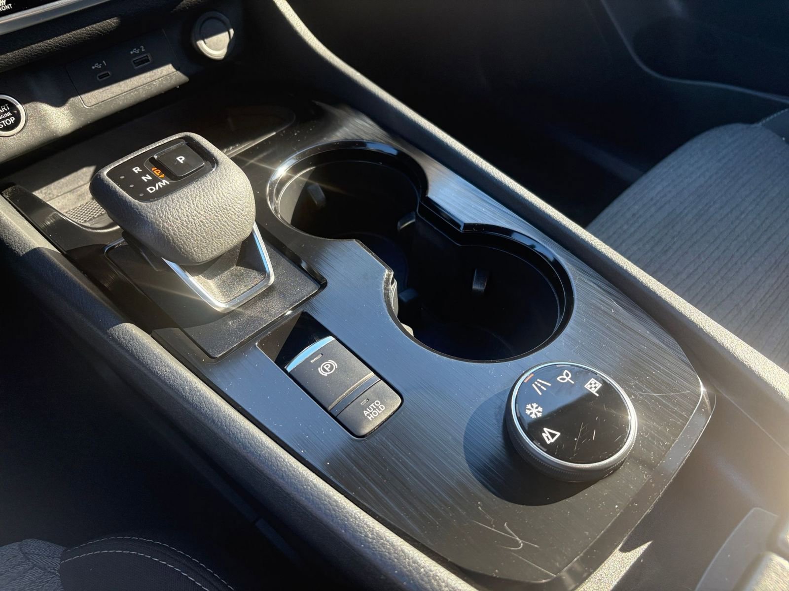 Used 2023 Nissan Rogue SV image 37