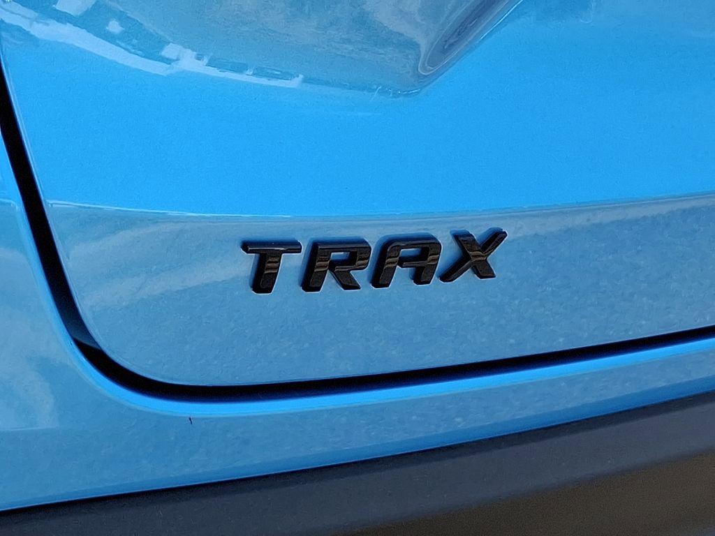 Used 2025 Chevrolet Trax RS w/ Driver Confidence Package image 29