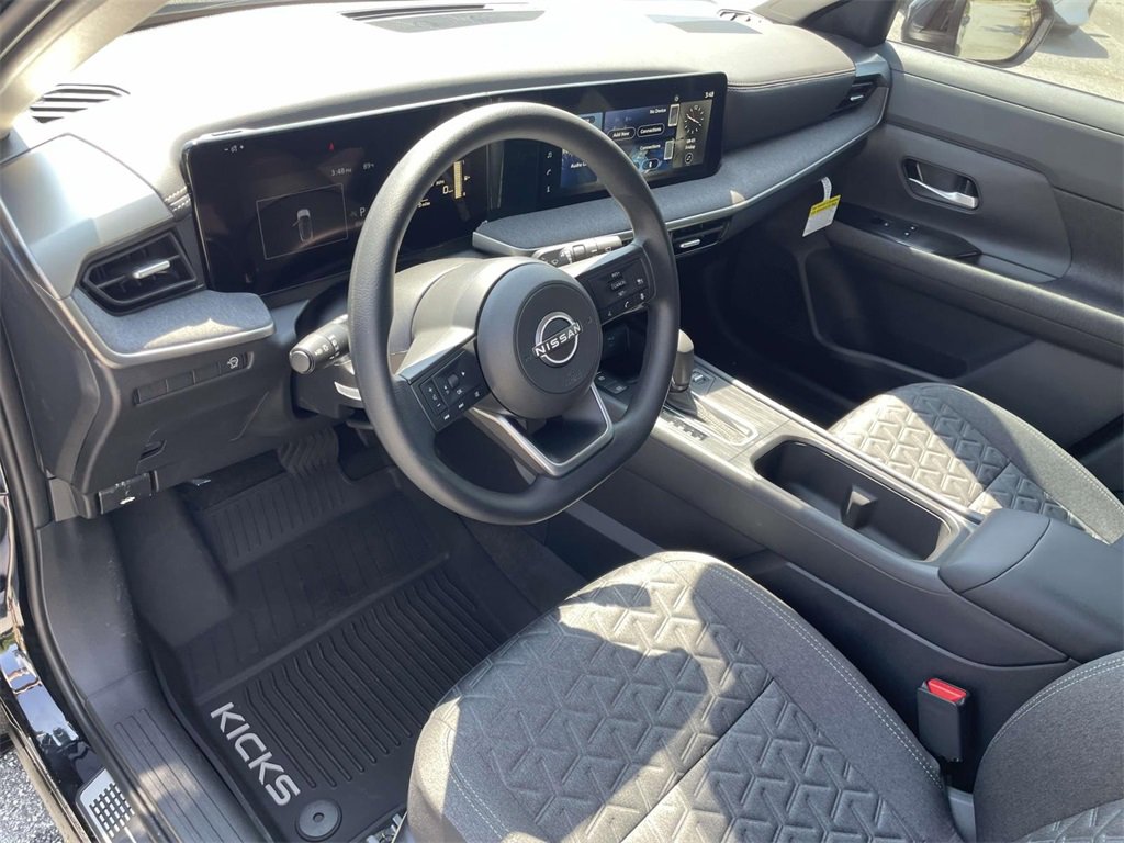 New 2025 Nissan Kicks SV w/ Illumination Package image 13