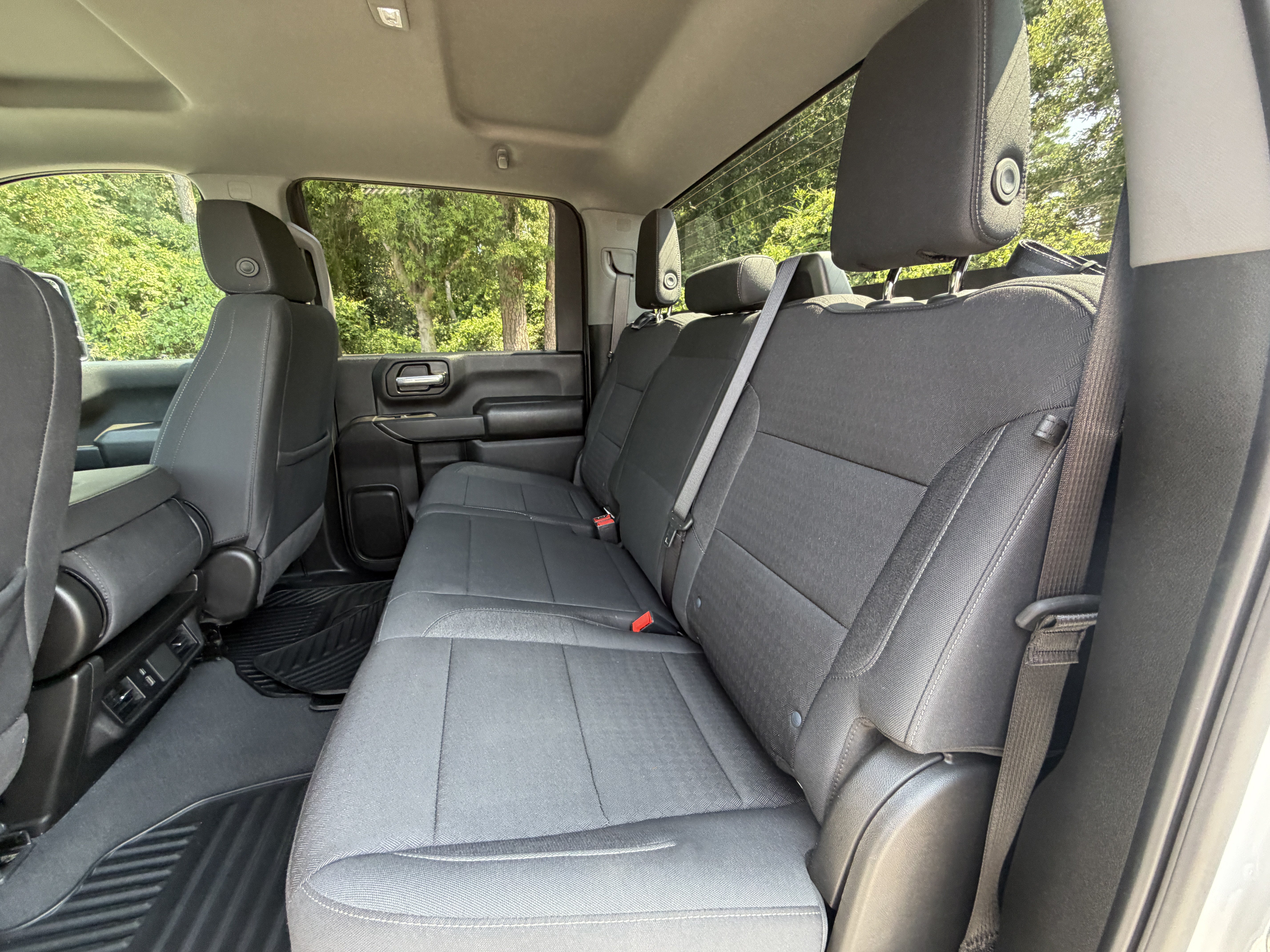 Used 2025 Chevrolet Silverado 2500 Custom w/ Custom Value Package AWD/4WD image 45