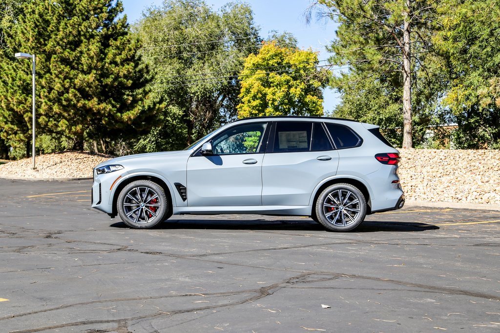 New 2026 BMW X5 xDrive40i w/ Executive Package image 2