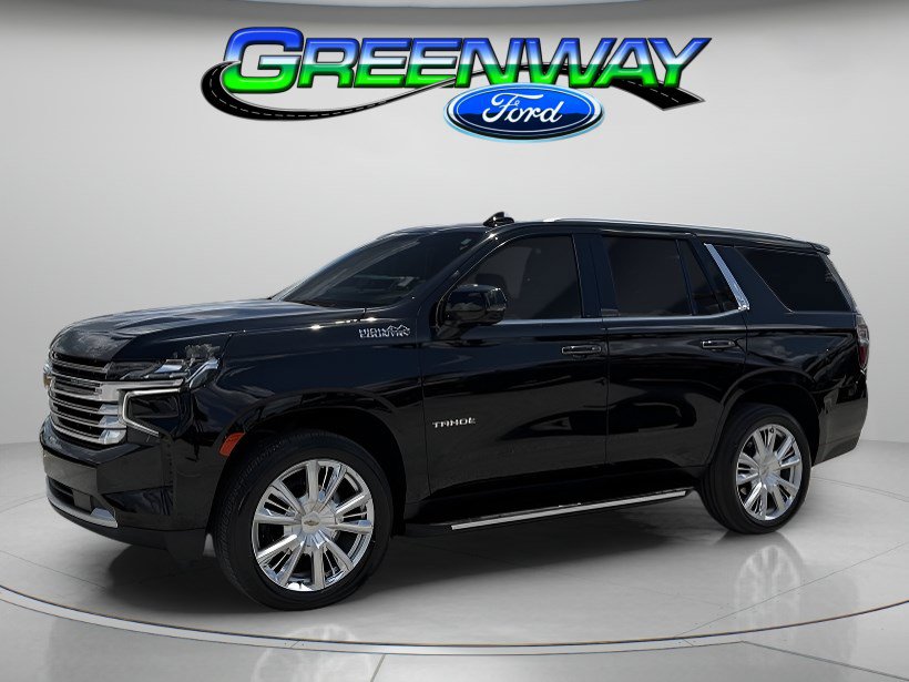 Used 2024 Chevrolet Tahoe High Country RWD image 1