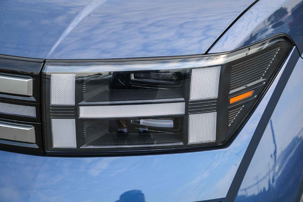 Certified 2026 Hyundai Santa Fe SEL AWD/4WD image 5
