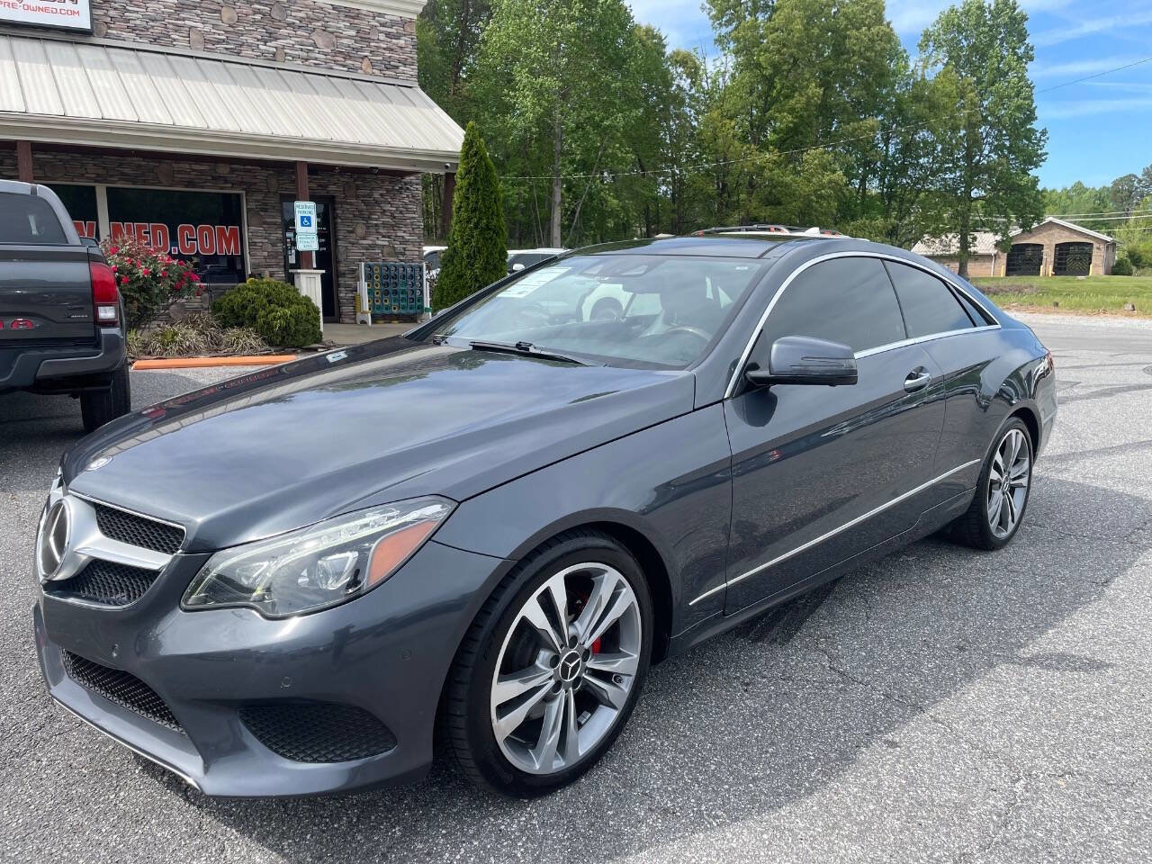 Used 2016 Mercedes-Benz E 400 Coupe image 4