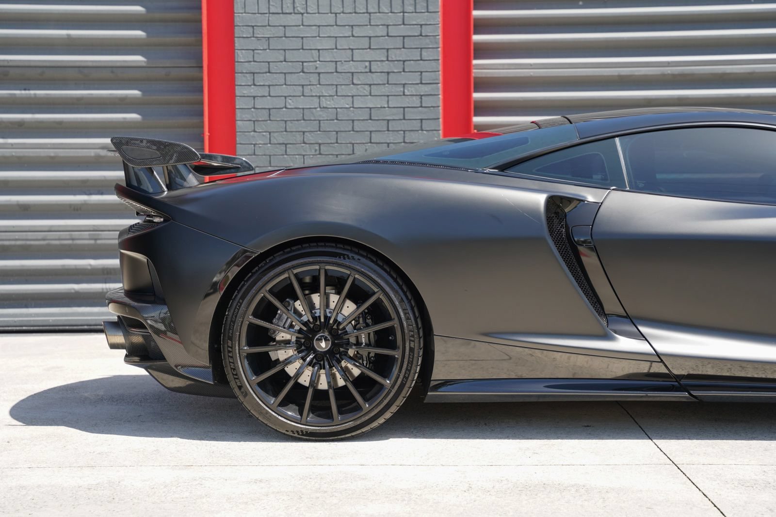 Used 2020 McLaren GT RWD image 7