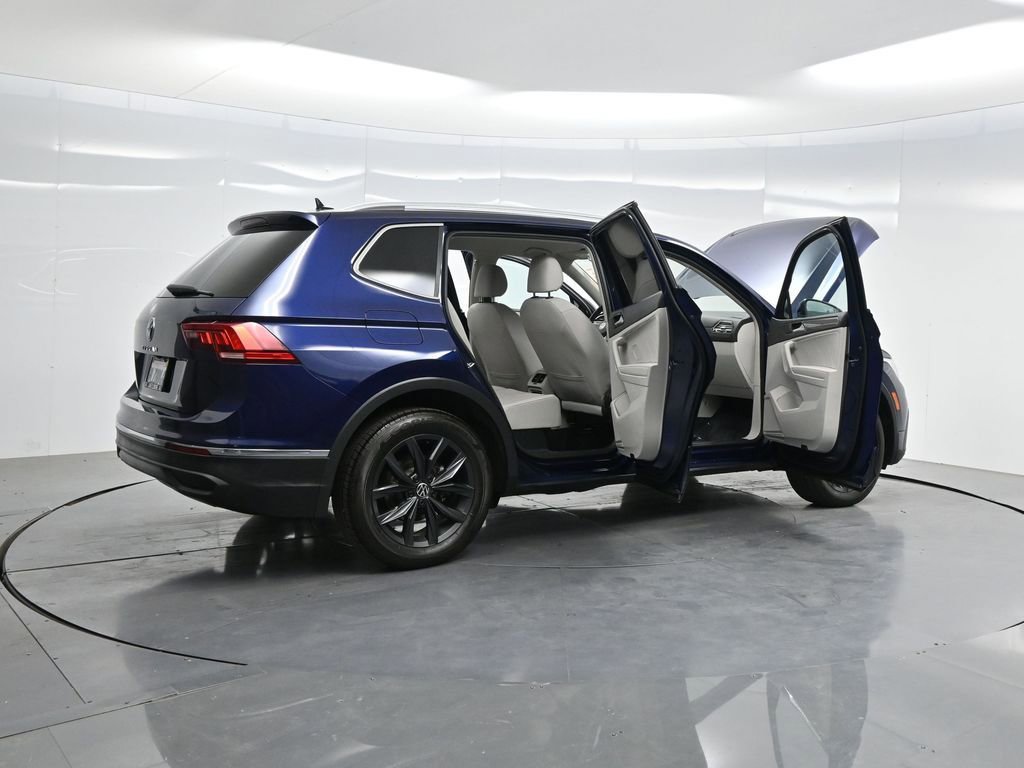 Used 2024 Volkswagen Tiguan SE image 5