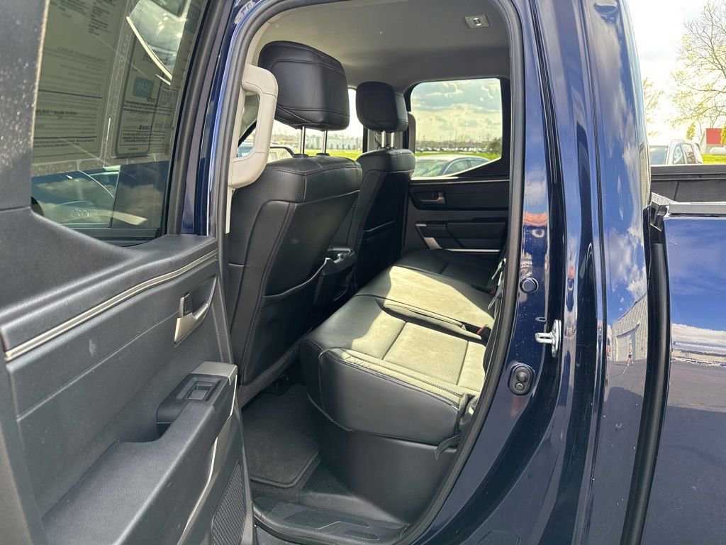 Used 2022 Toyota Tundra SR5 w/ SR5 Premium Package AWD/4WD image 31