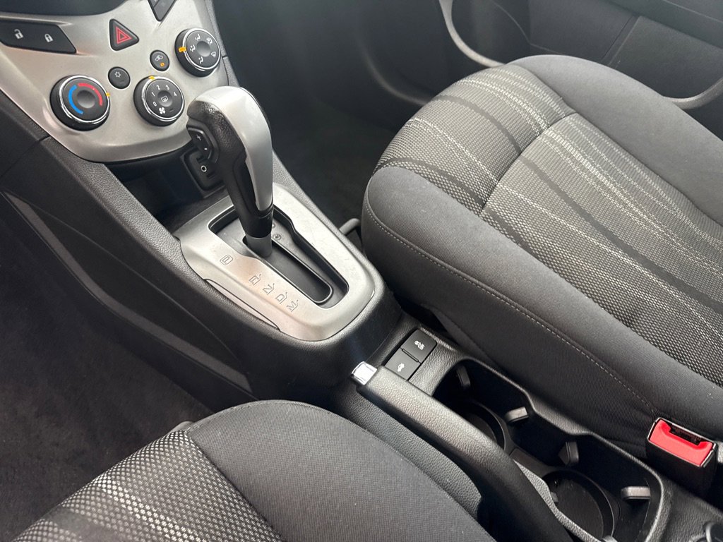 Used 2017 Chevrolet Sonic LT image 15