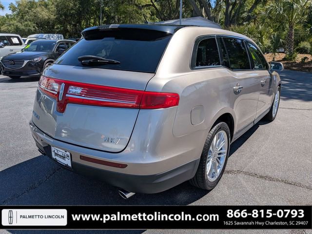 Used 2018 Lincoln MKT AWD w/ Technology Package image 3