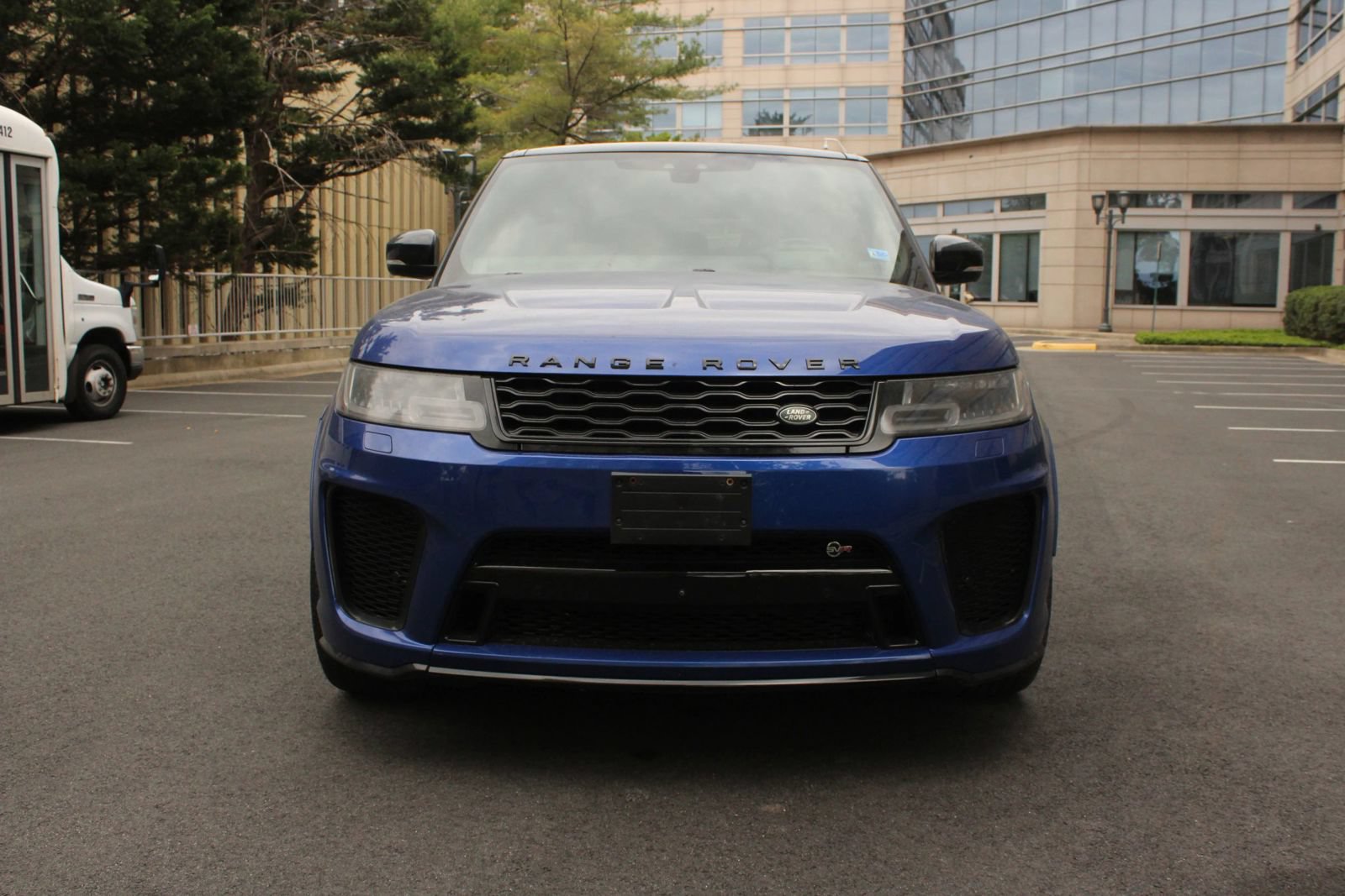 Used 2019 Land Rover Range Rover Sport SVR AWD/4WD image 3