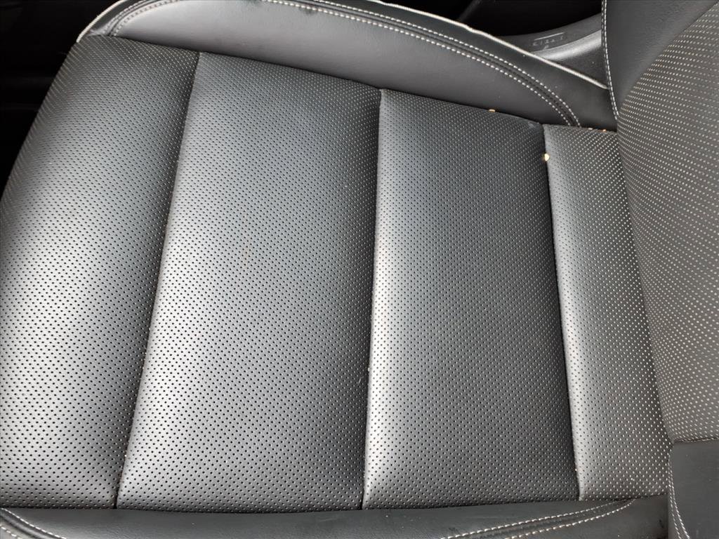 Used 2022 Buick Envision Essence w/ Safety Package image 25