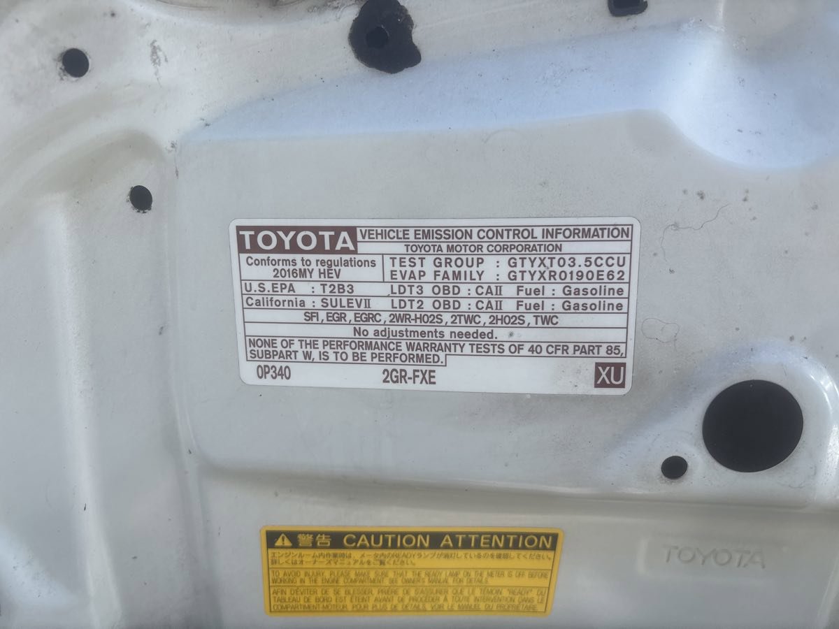 Used 2016 Toyota Highlander Limited Platinum image 38