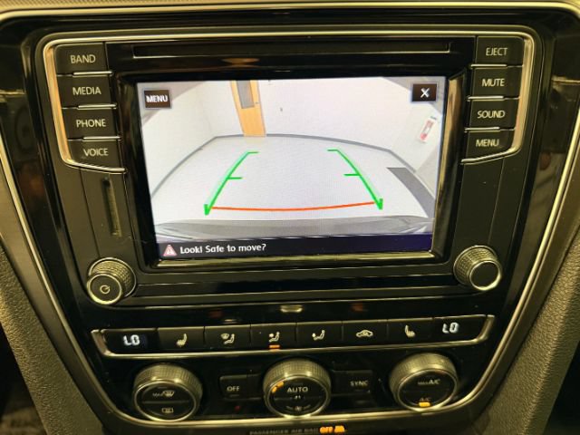 Used 2017 Volkswagen Passat 1.8T R-Line FWD image 21