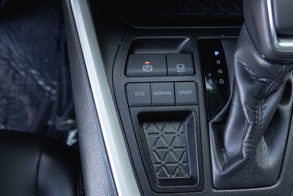 Certified 2023 Toyota RAV4 XLE Premium image 19