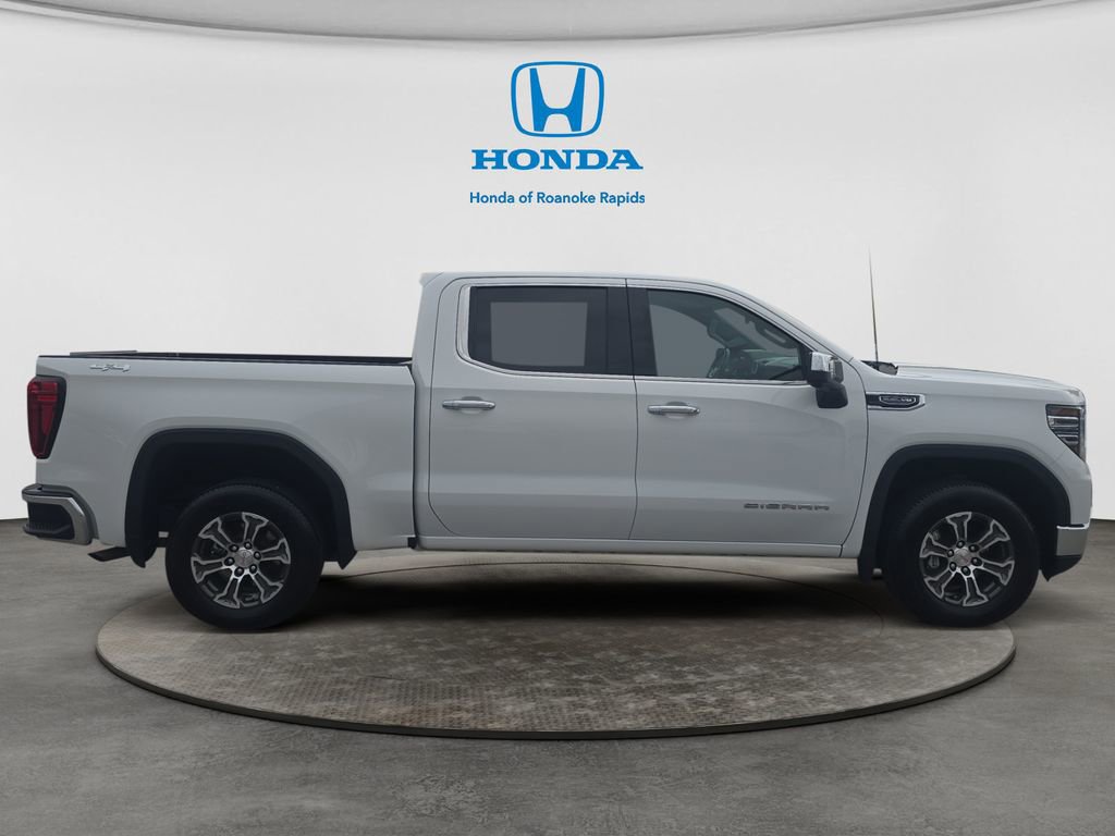 Used 2025 GMC Sierra 1500 SLT AWD/4WD image 6