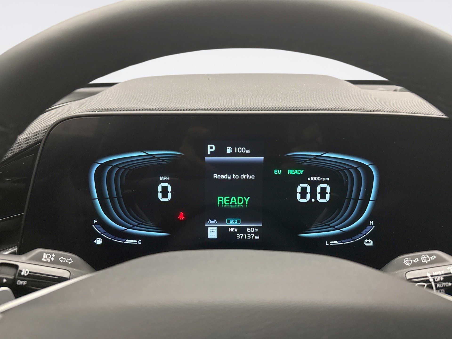 Used 2023 Kia Niro SX Touring FWD image 13
