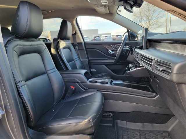 Certified 2024 Lincoln Corsair AWD w/ Equipment Group 101A image 24