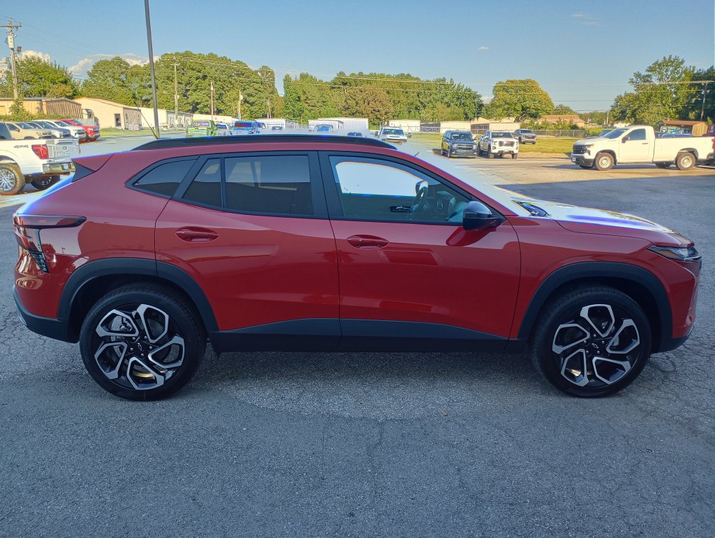 New 2026 Chevrolet Trax RS w/ Driver Confidence Package FWD image 6