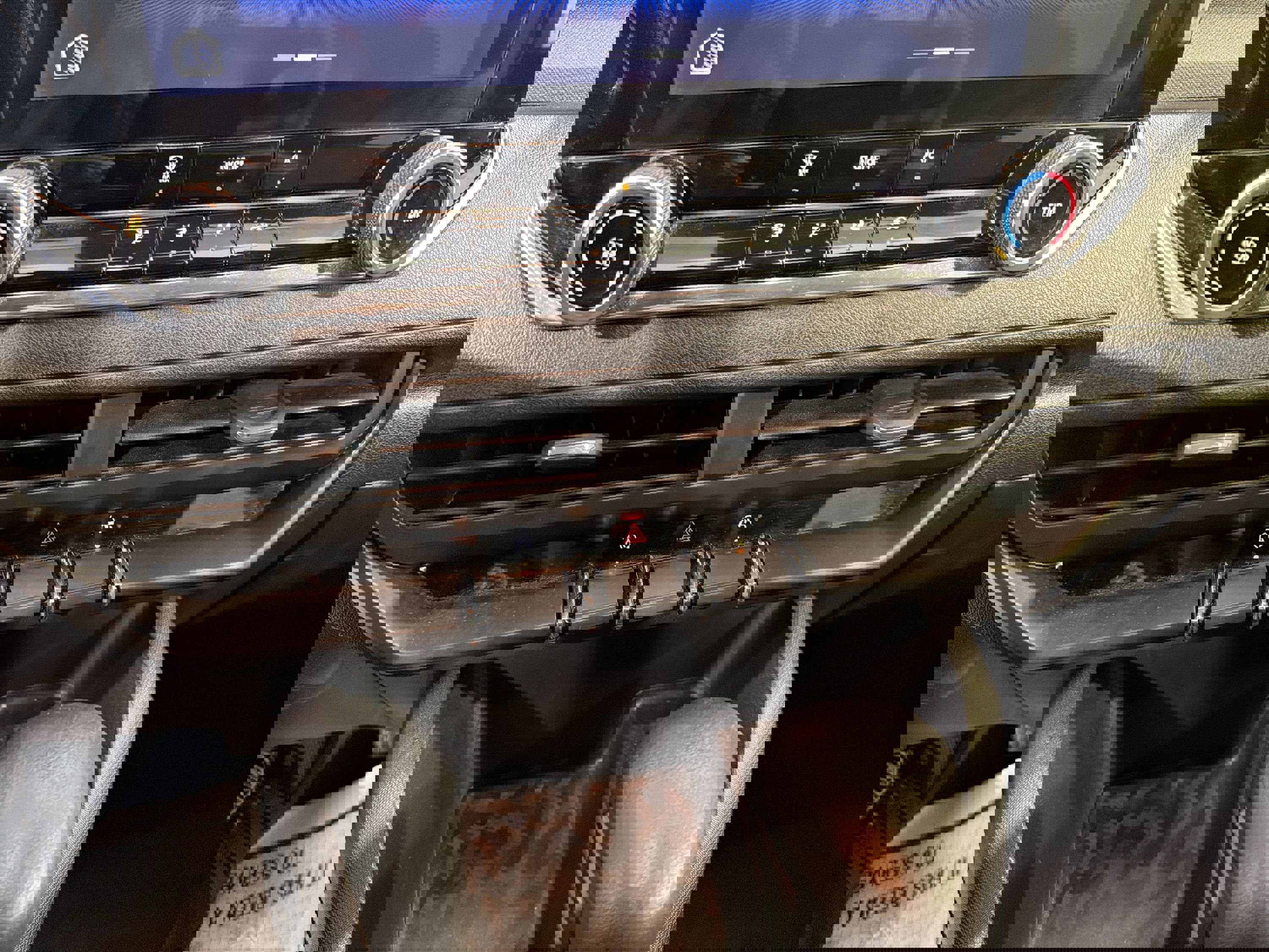 Used 2023 Chevrolet Colorado W/T image 20