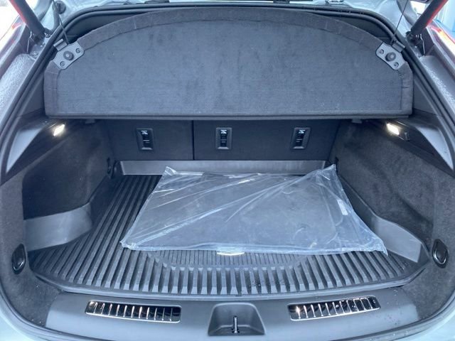 Used 2025 Cadillac XT4 Sport image 28