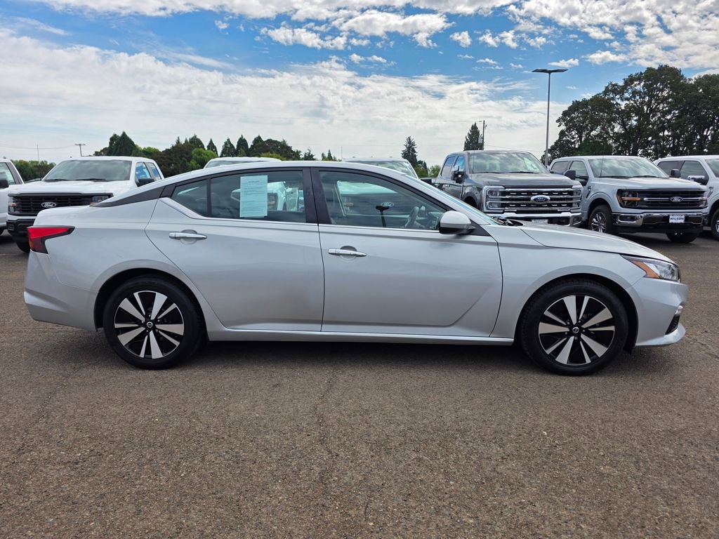 Used 2021 Nissan Altima 2.5 SV image 4