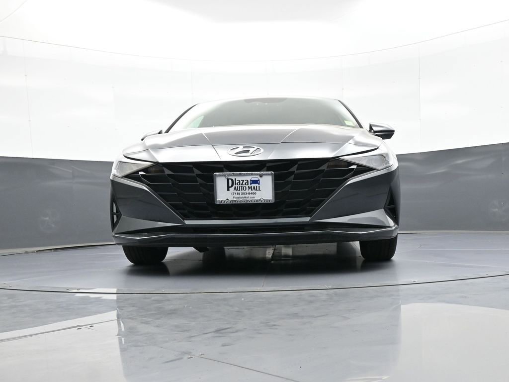 Certified 2021 Hyundai Elantra SE FWD image 26