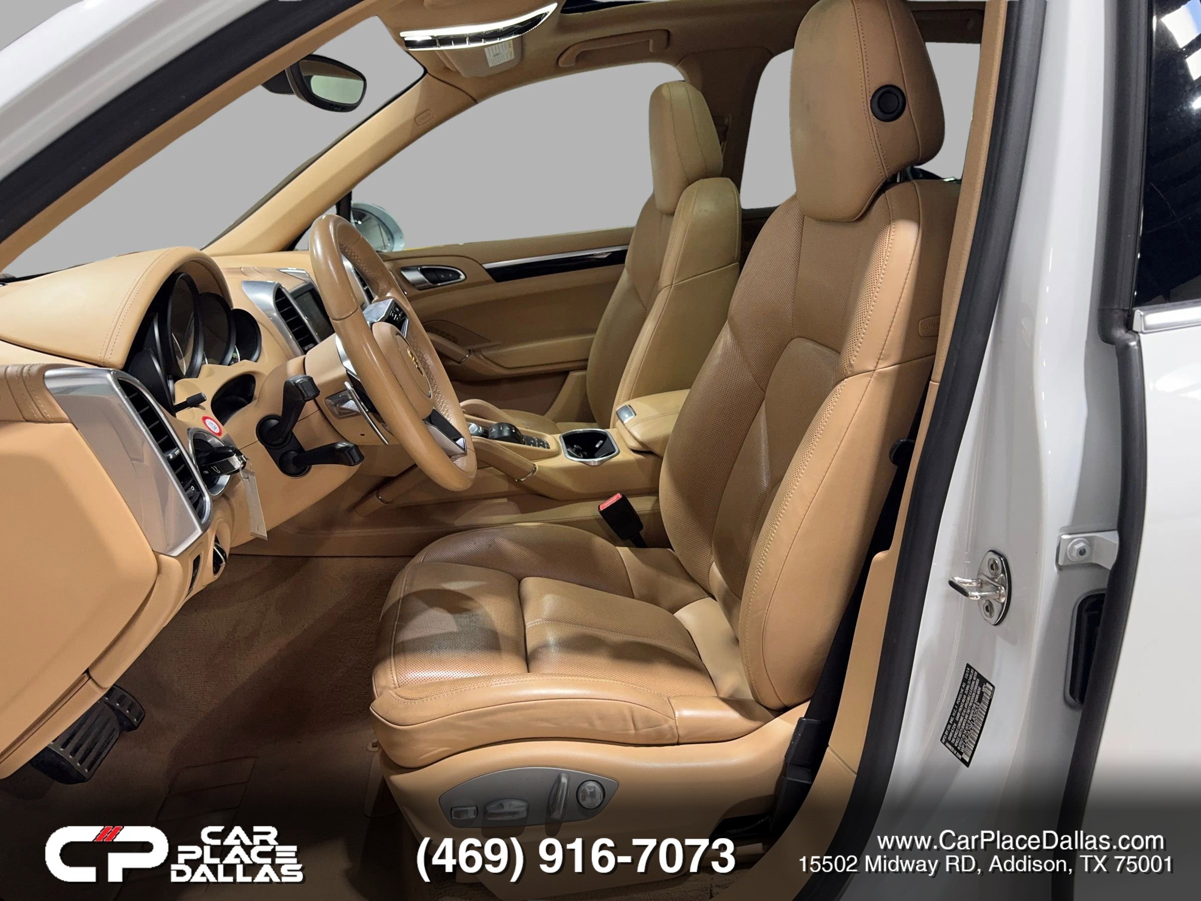 Used 2015 Porsche Cayenne S w/ Premium Package AWD/4WD image 10