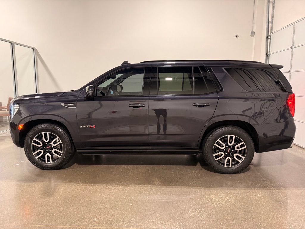 Used 2024 GMC Yukon AT4 w/ AT4 Premium Plus Package AWD/4WD image 8