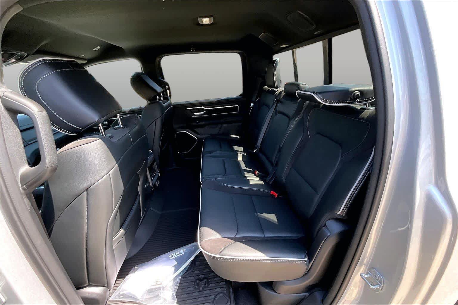 New 2027 RAM 1500 Laramie AWD/4WD image 21