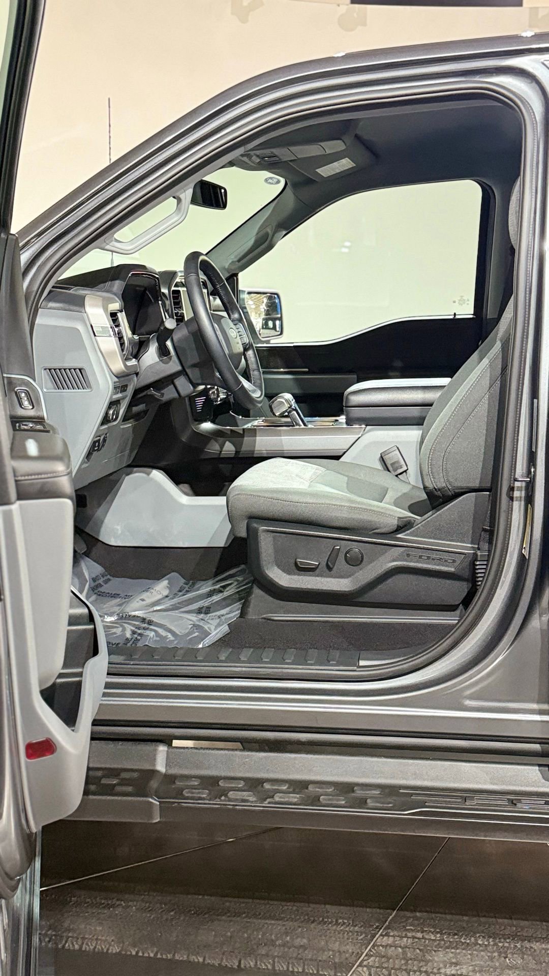 Used 2023 Ford F150 Lightning XLT w/ Equipment Group 312A High image 48