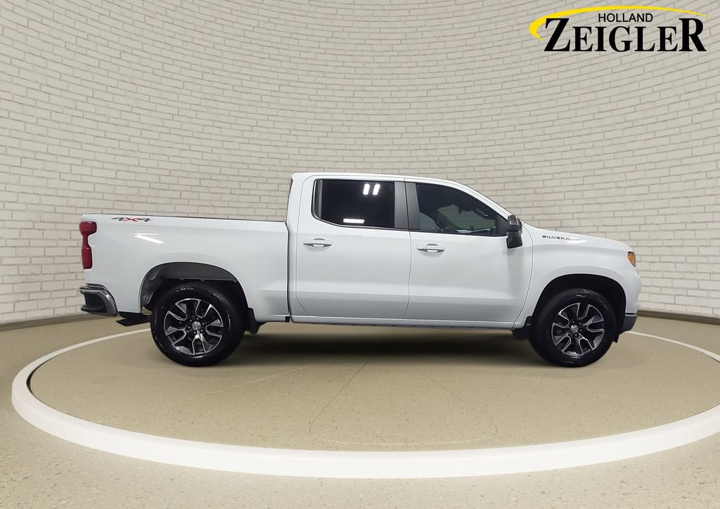 Used 2024 Chevrolet Silverado 1500 LT AWD/4WD image 4