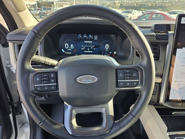 Used 2024 Ford Expedition Platinum image 24
