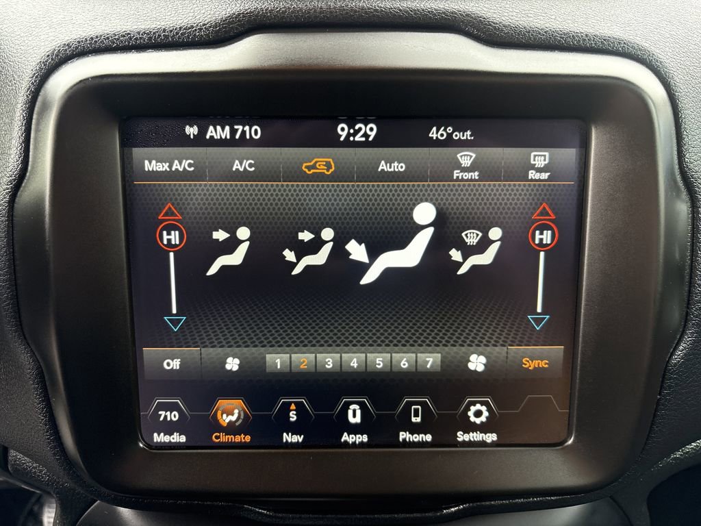 Used 2023 Jeep Renegade Trailhawk image 18