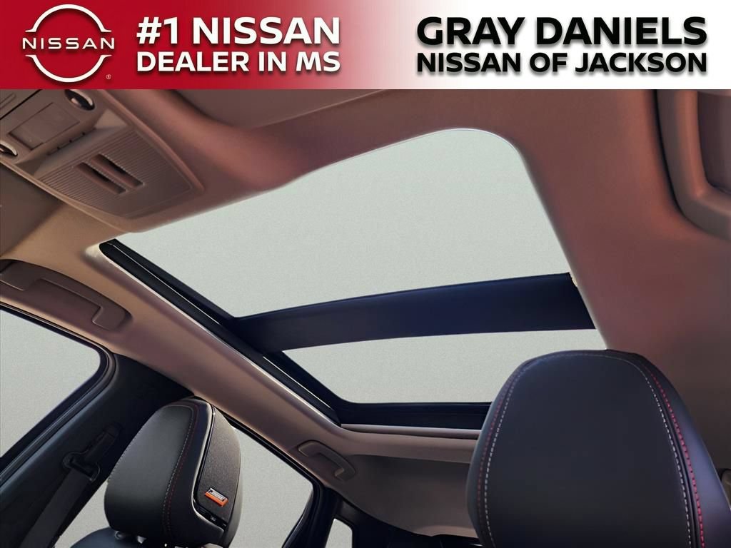 New 2025 Nissan Kicks SR w/ SR Premium Package AWD/4WD image 5