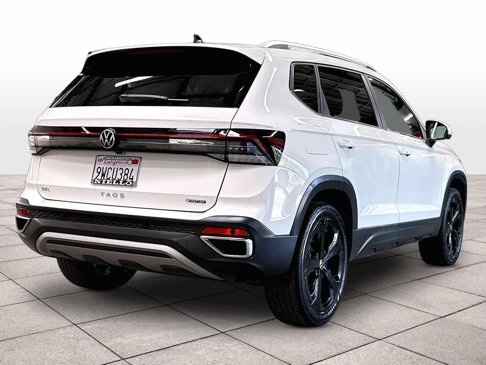 Used 2025 Volkswagen Taos SEL w/ Black Wheel Plus Package AWD/4WD image 9
