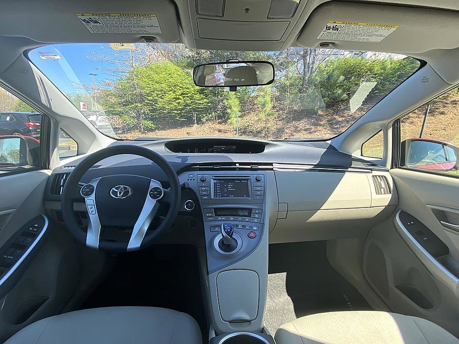 Used 2015 Toyota Prius Two image 14