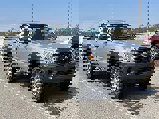 Used 2011 Toyota Tacoma 4x4 Regular Cab image 16