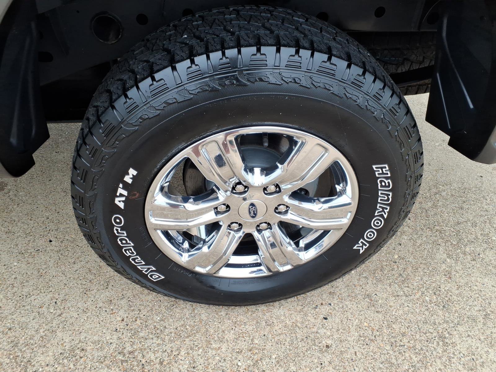 Used 2019 Ford Ranger XLT w/ Equipment Group 302A Luxury AWD/4WD image 18