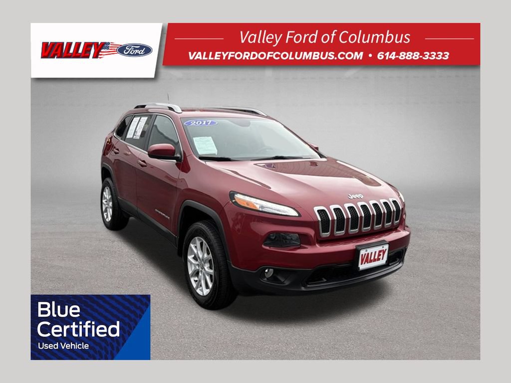 Used 2017 Jeep Cherokee Latitude w/ Cold Weather Group AWD/4WD image 1