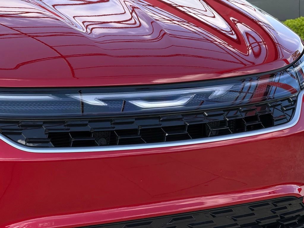 New 2027 Chrysler Pacifica Limited FWD image 13